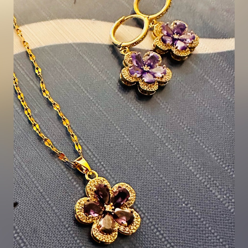 Purple earrings & pendant new